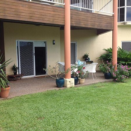 Hideaway On Hillview Apartment Cairns Exterior photo